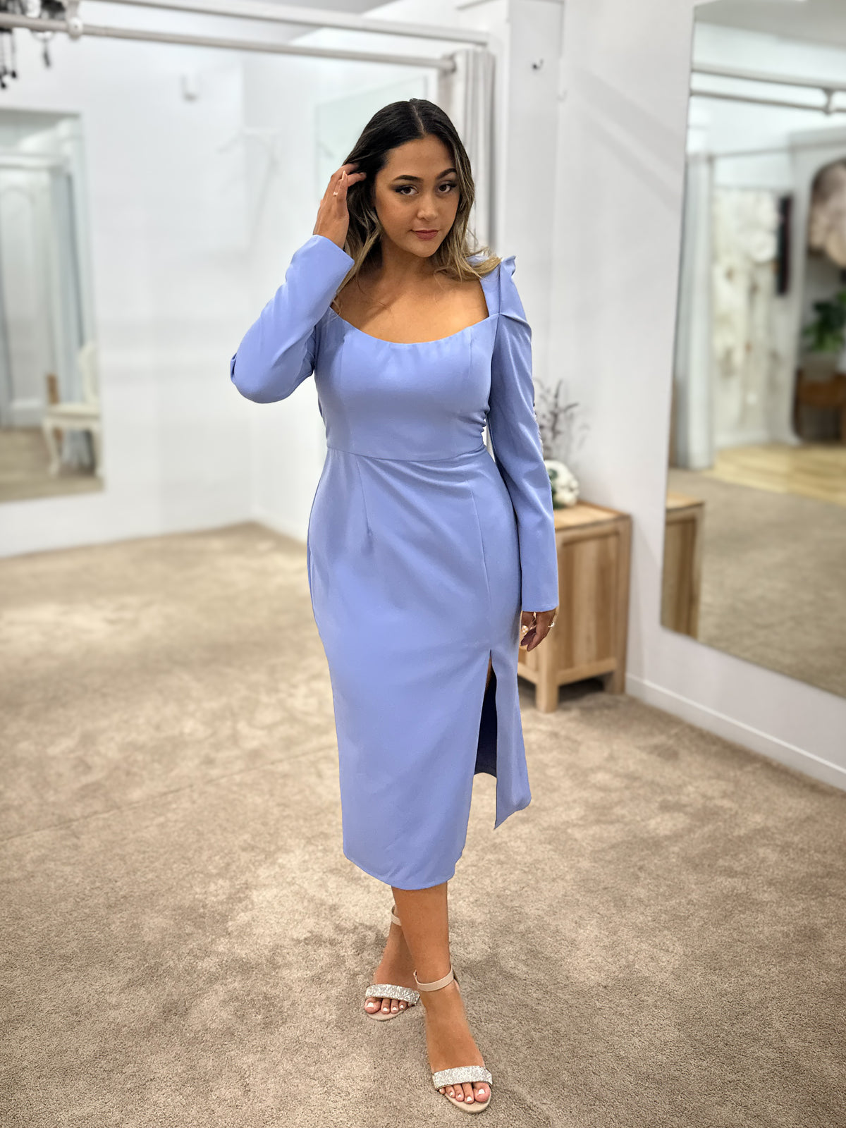 Liliya Long Sleeve Scoop Midi