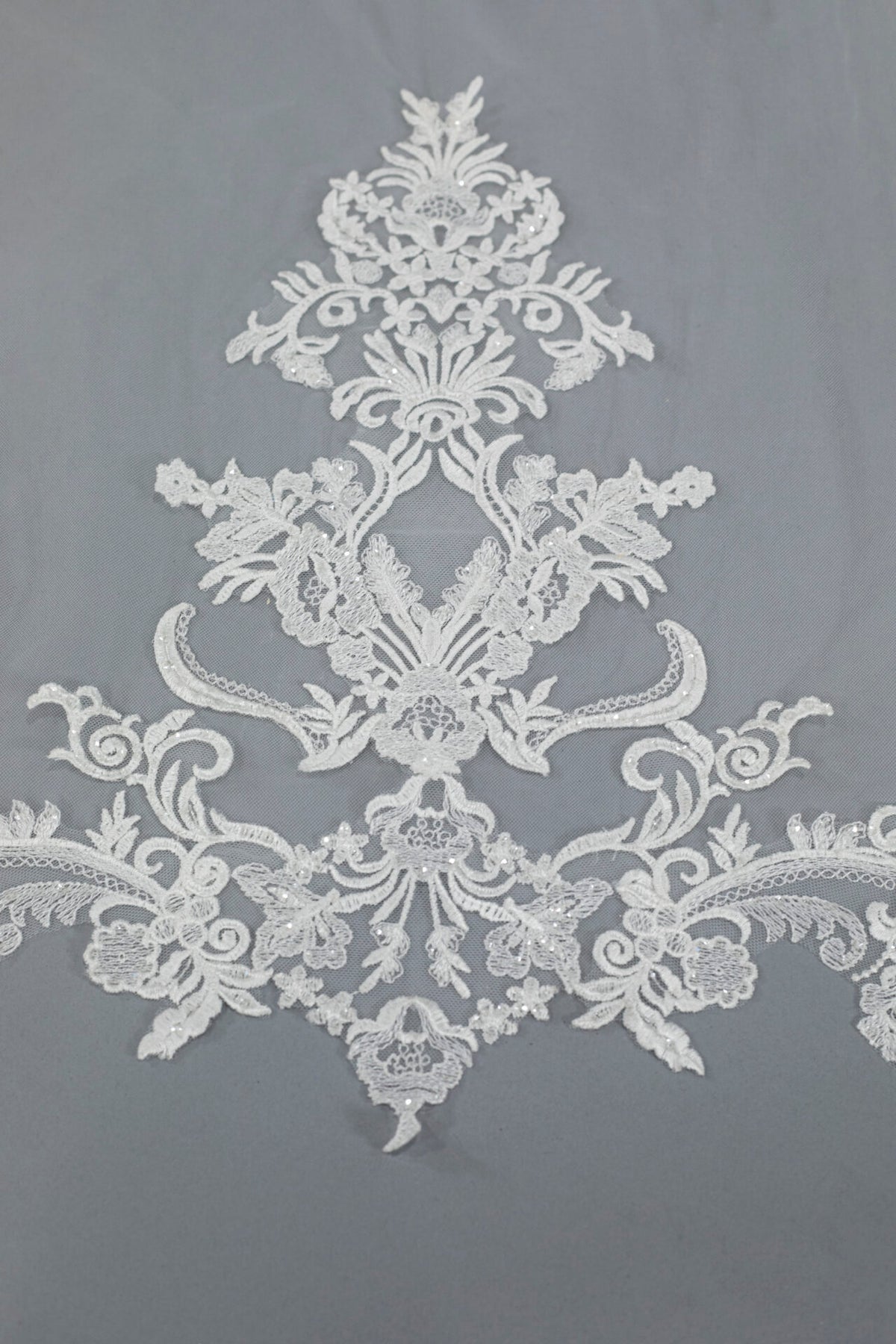 Lyanna Lace Bridal Veil