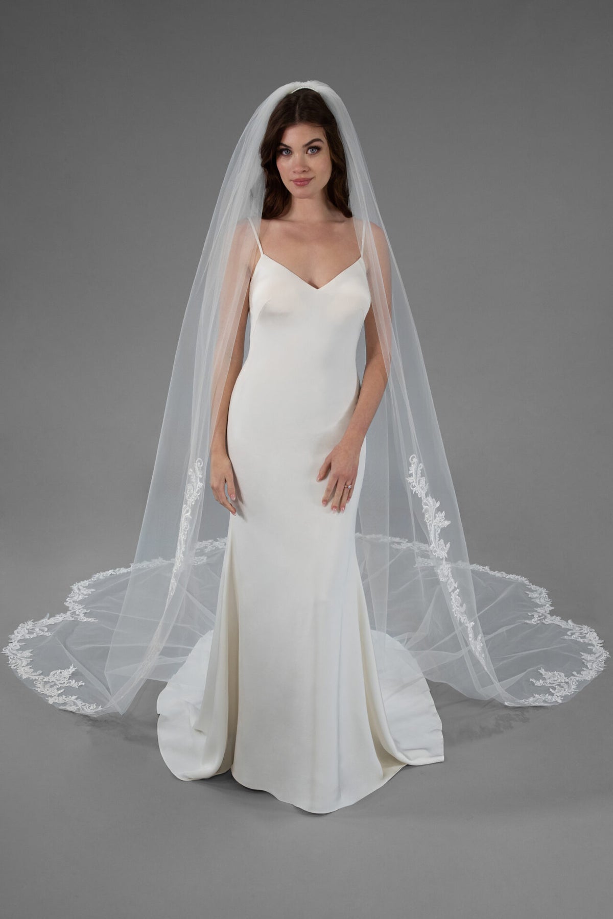 Lyanna Lace Bridal Veil