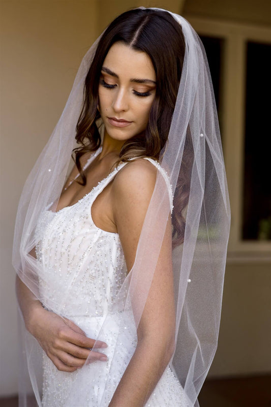 Alexis Pearl & Crystal 1-Tier Ivory Bridal Veil