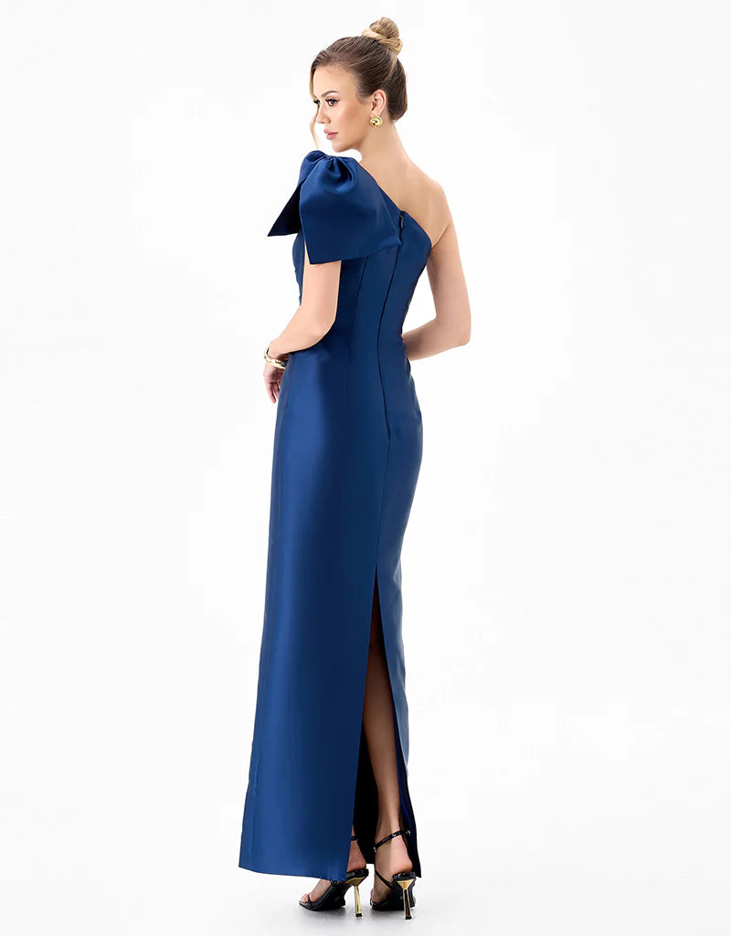Bariano Aramy one-shoulder bow gown, elegant evening dress with a flowing silhouette and stylish shoulder bow detail.