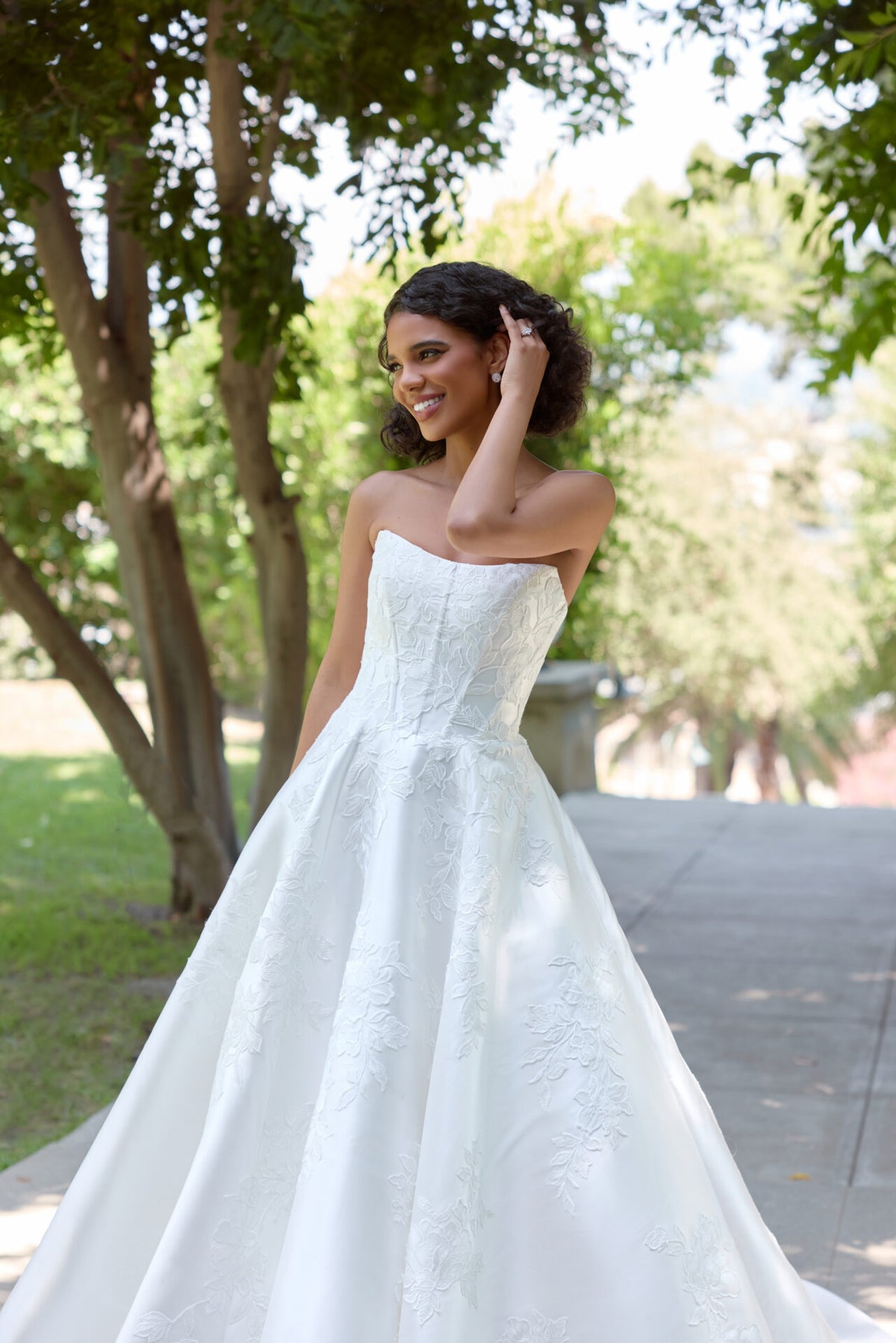 Boomer - Wedding Gown - Essense