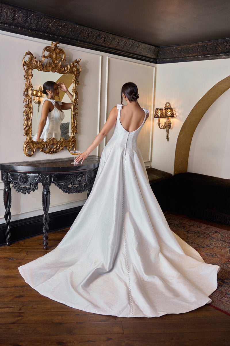 Bluerocks - Coming Soon (November) - Wedding Gown - Essense