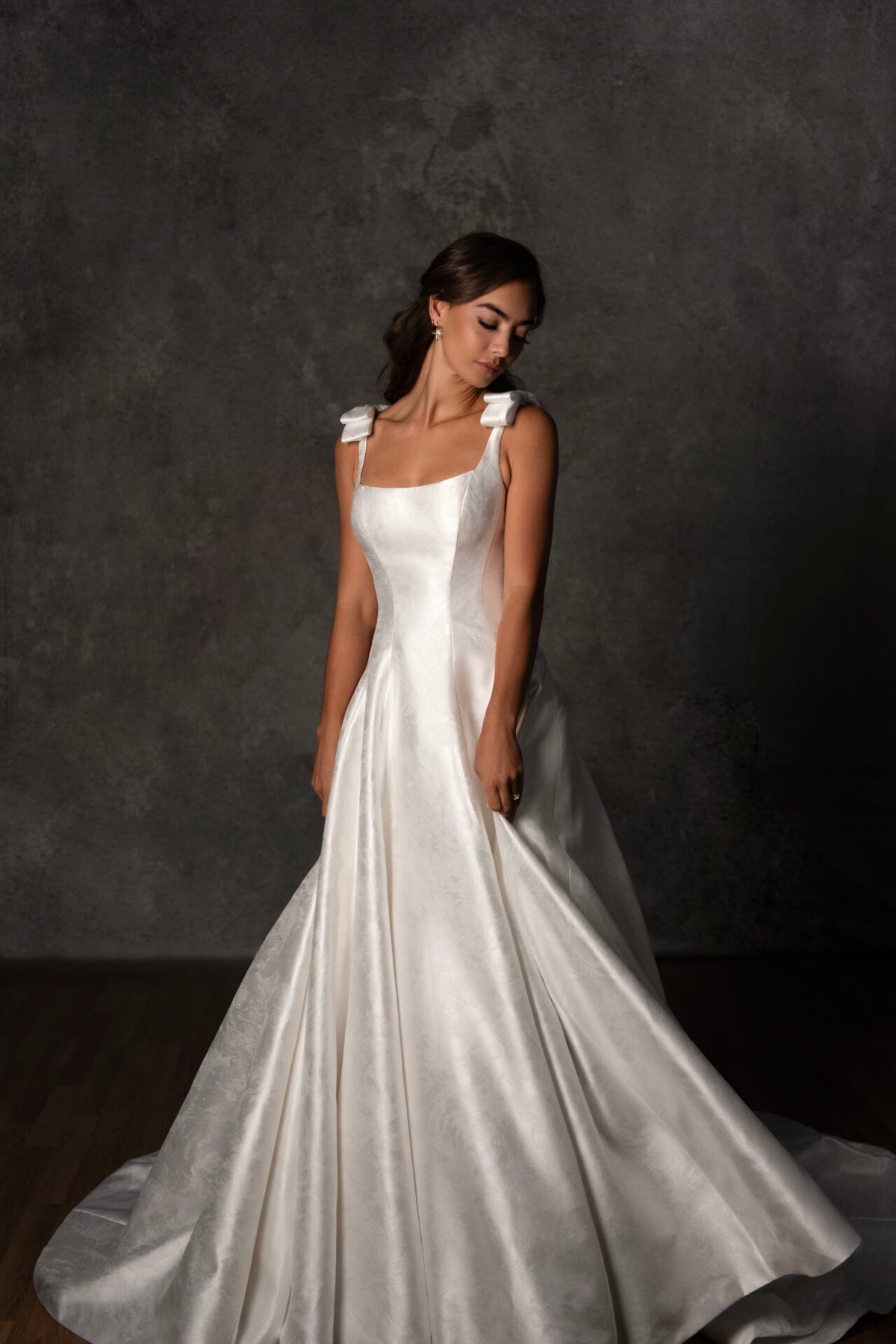 Bluerocks - Coming Soon (November) - Wedding Gown - Essense