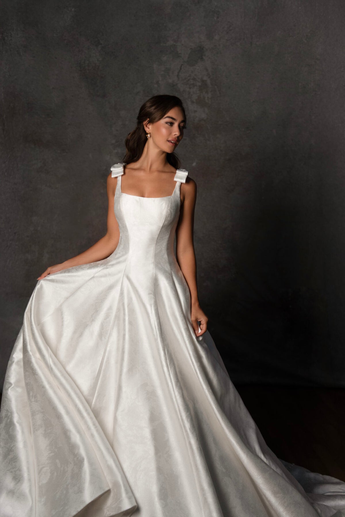 Bluerocks - Coming Soon (November) - Wedding Gown - Essense