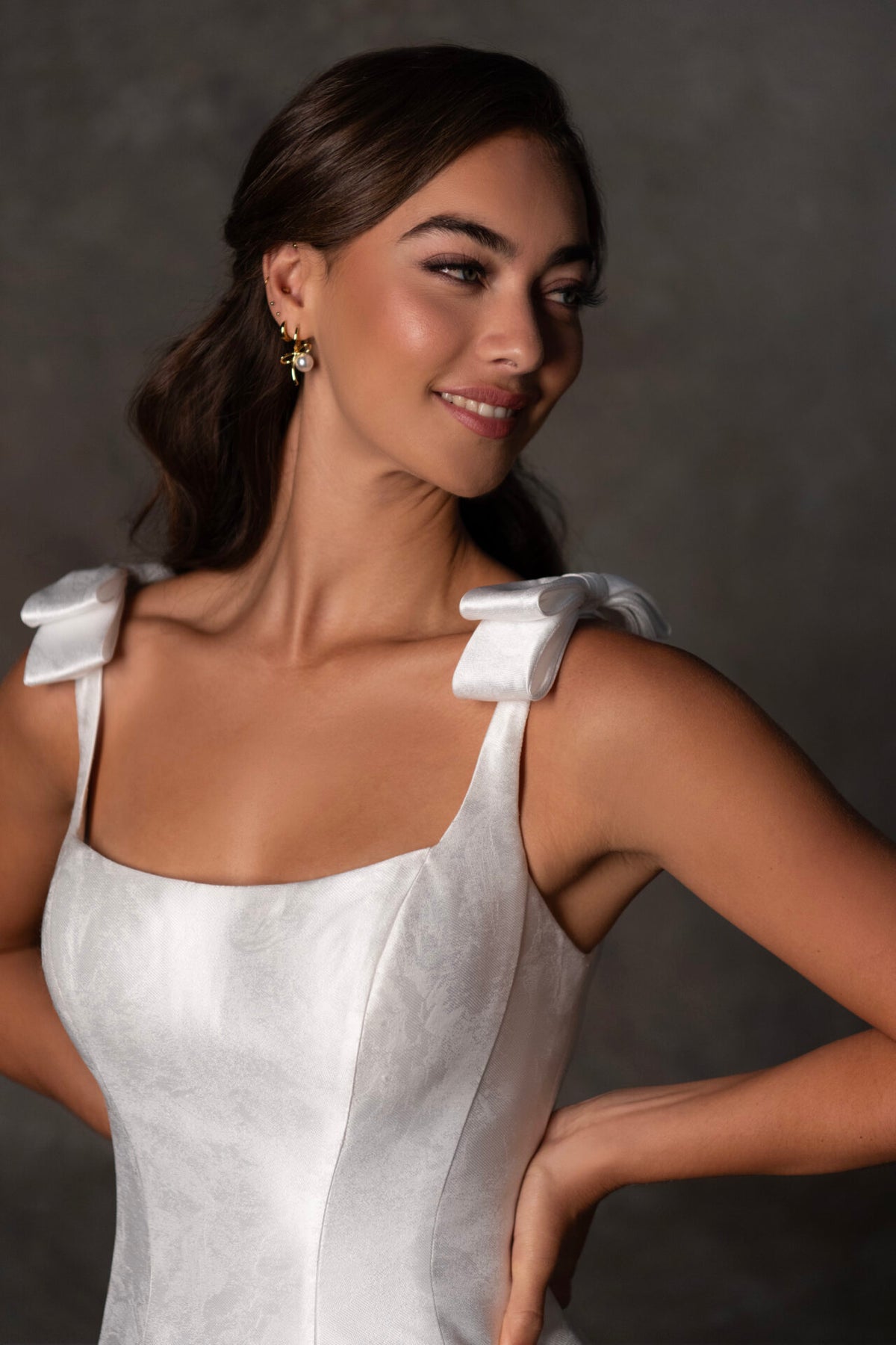 Bluerocks - Coming Soon (November) - Wedding Gown - Essense