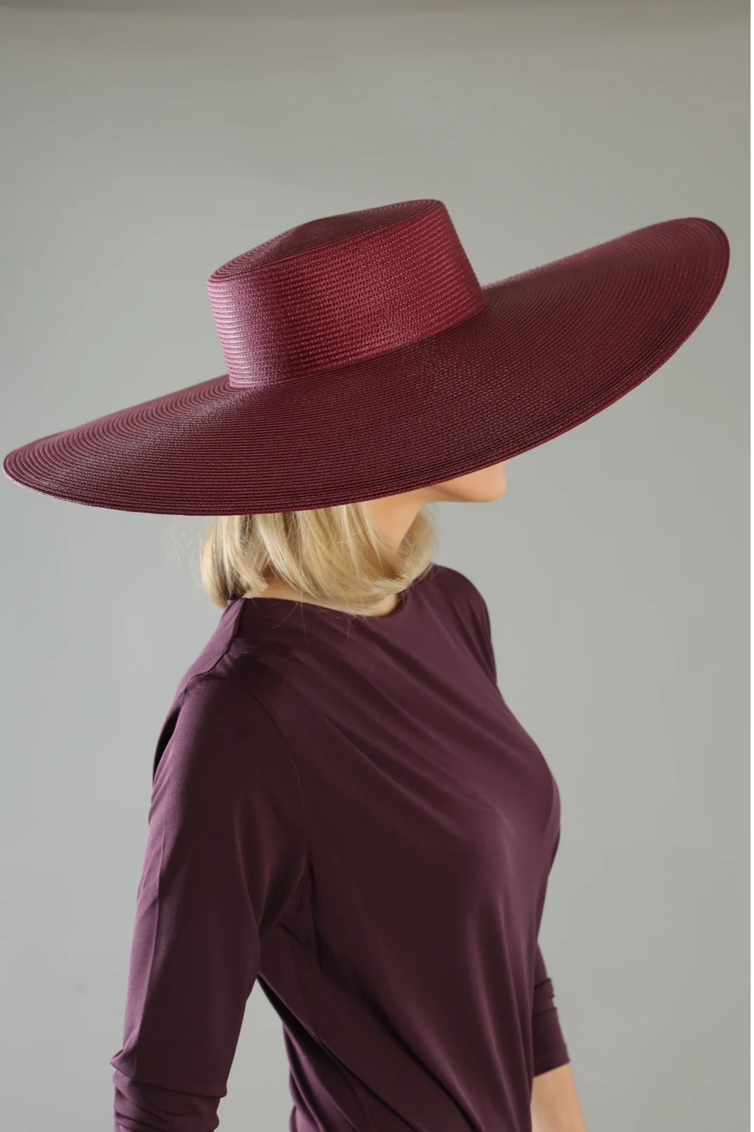 Savannah Boater Burgundy
