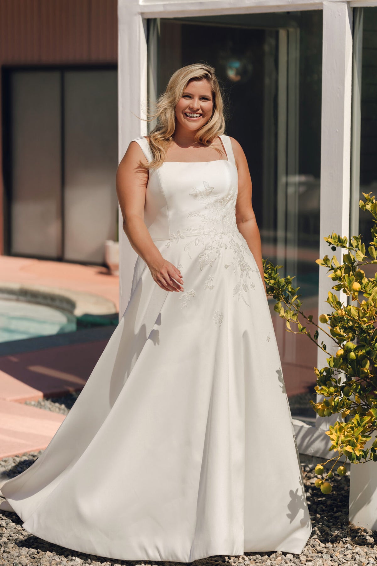 Austins - Wedding Gown - Stella York