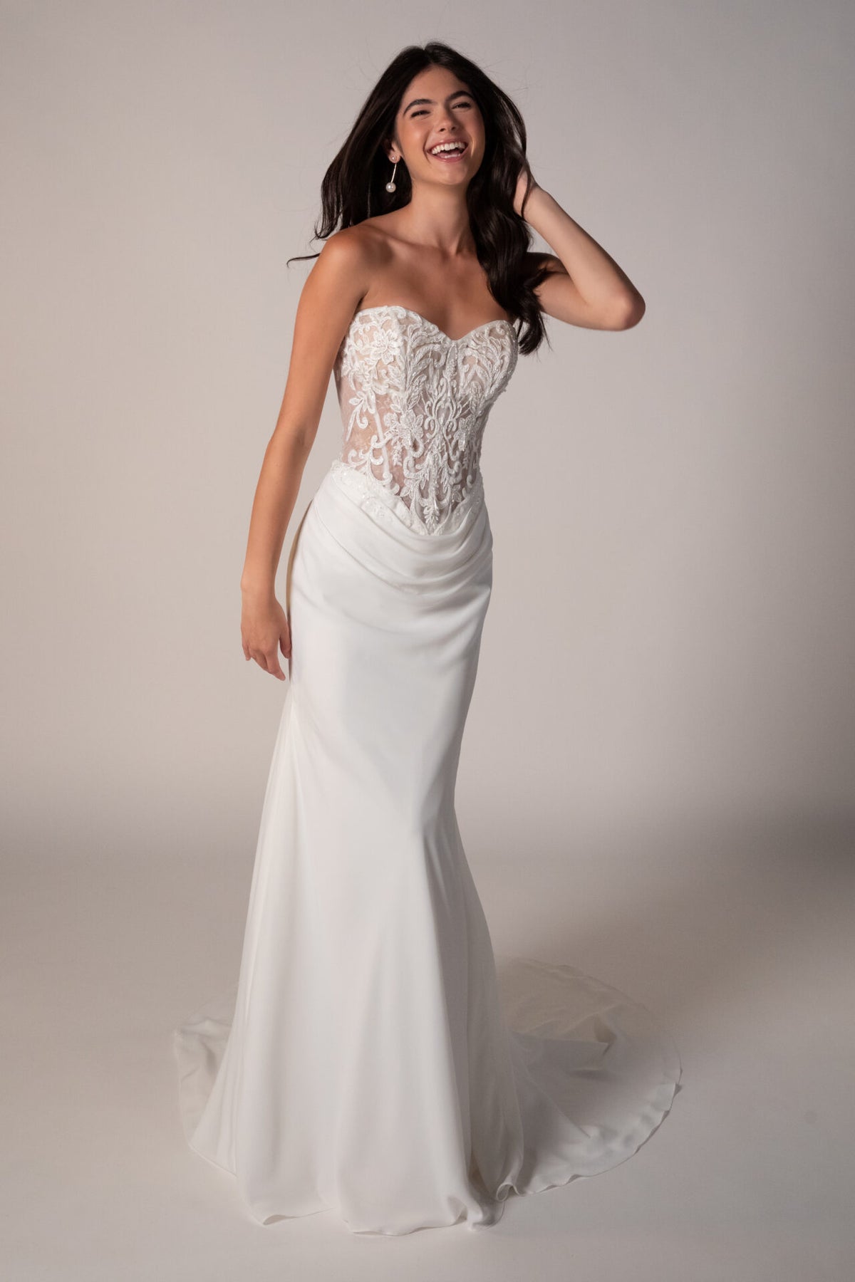 Loyetea - Wedding Gown - Stella York