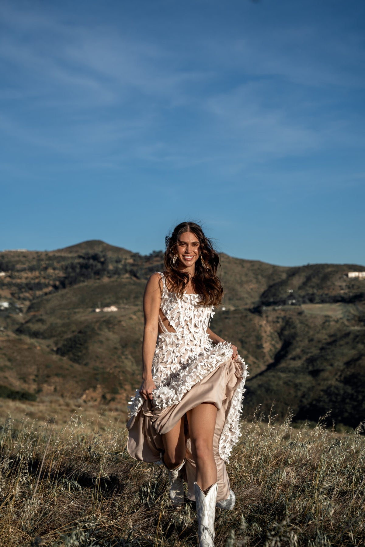 Byron - Wedding Gown - All Who Wander