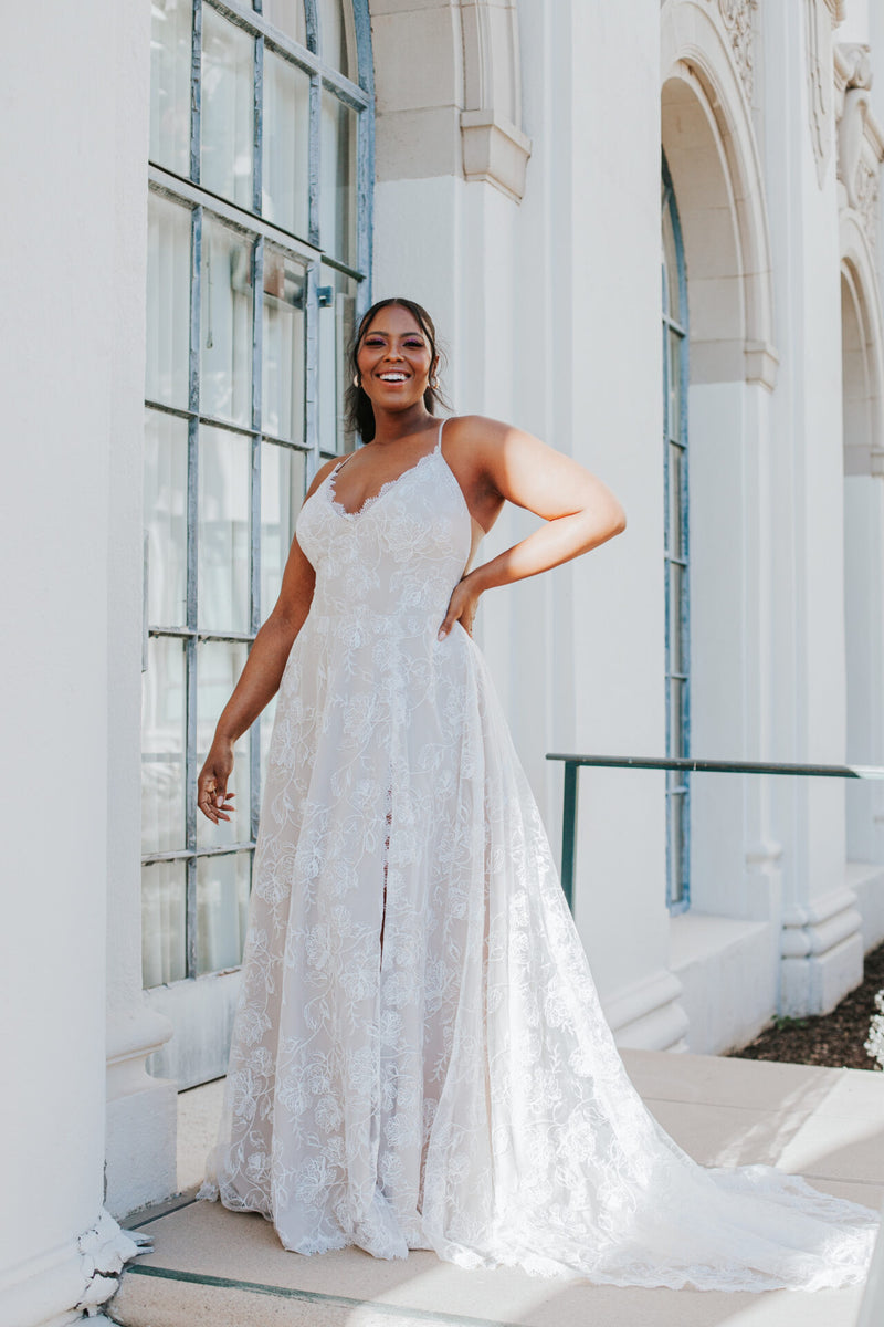 Luna - Wedding Gown - All Who Wander