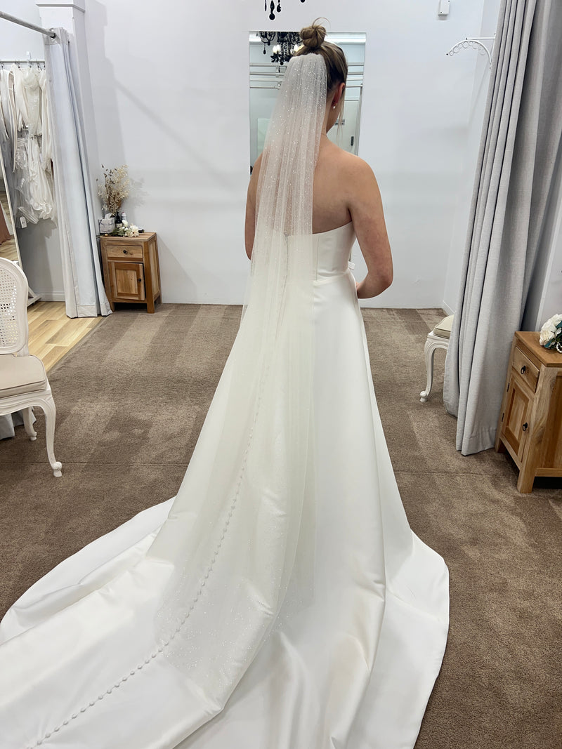 Starlight Glitter Veil Floor 180cm Ivory - Accessory - Aus Veils