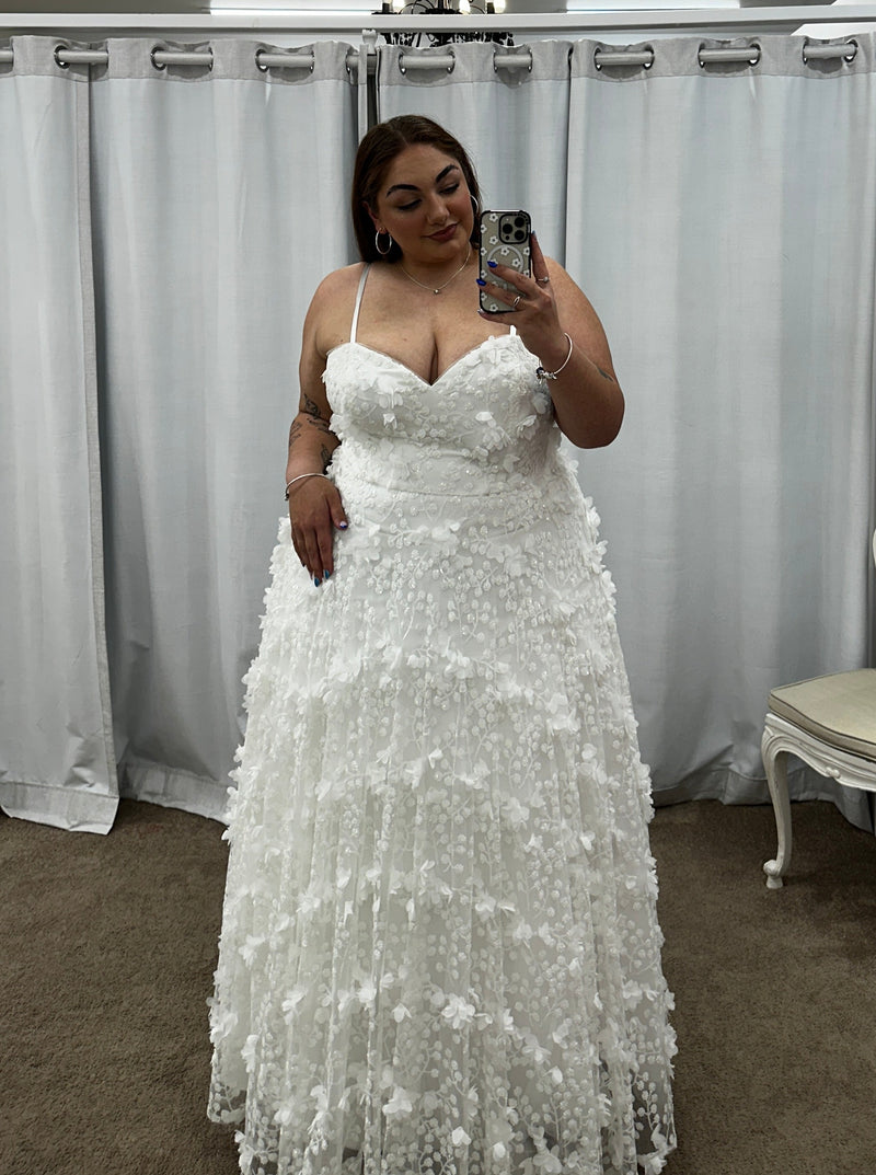 Adela Sweetheart Petal Ball Gown White - Dress - Bariano