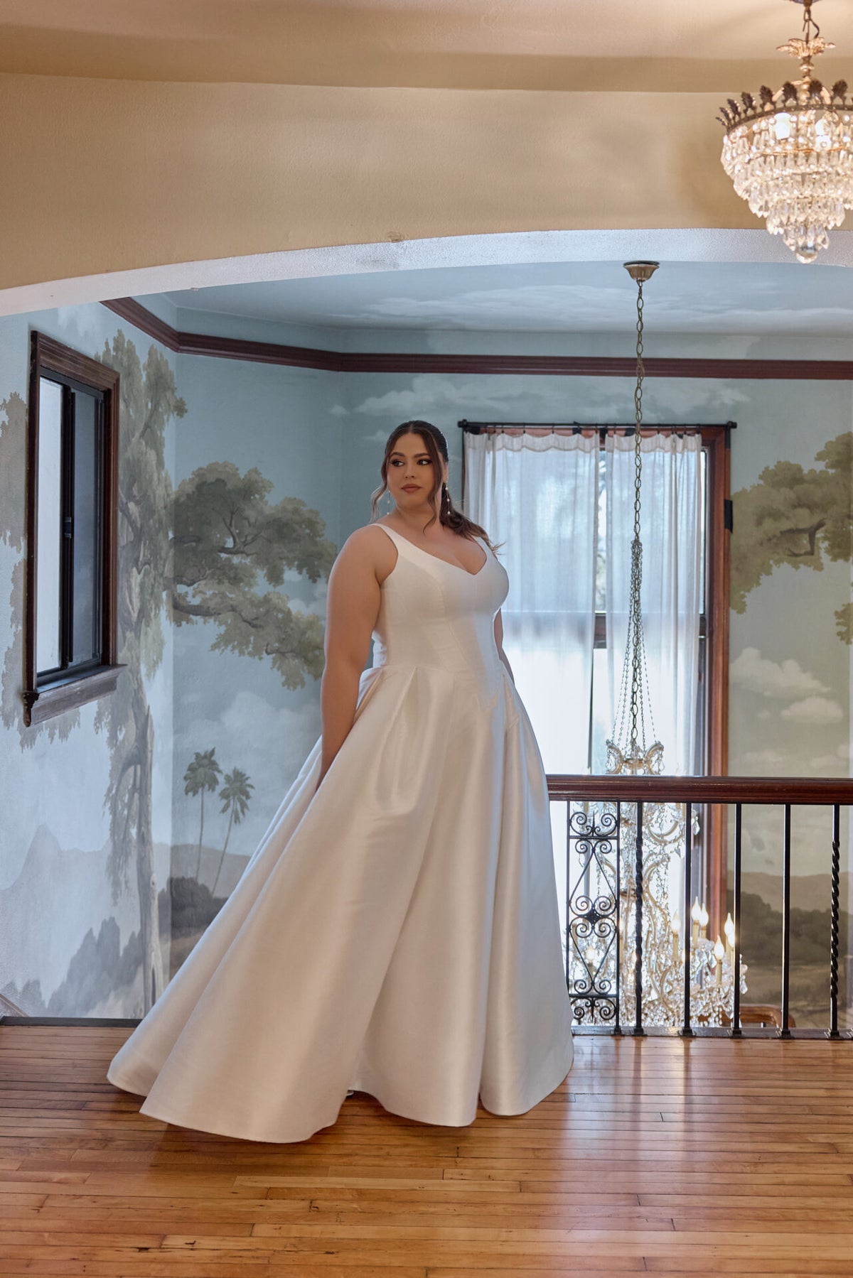 Bonnie - Wedding Gown - Essense