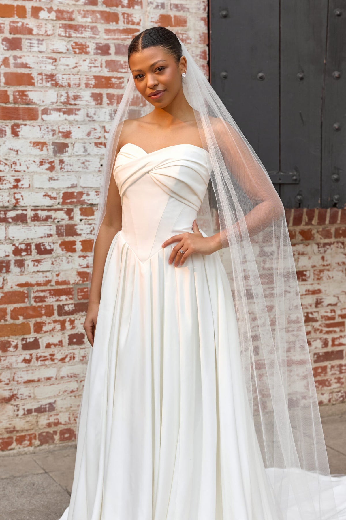 Madeleine - Wedding Gown - Essense