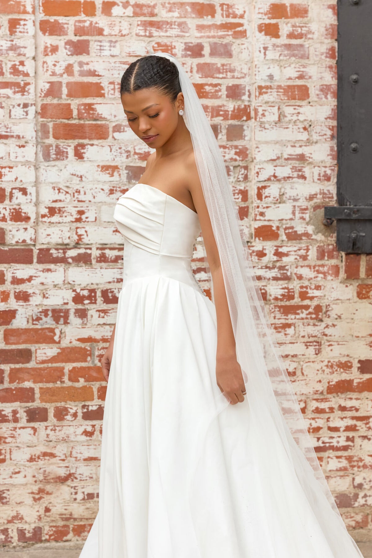 Madeleine - Wedding Gown - Essense