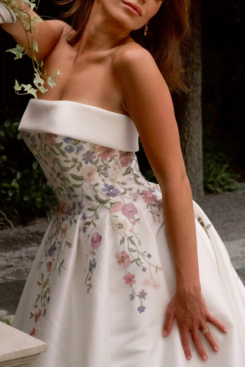 Vanessa - Wedding Gown - Essense