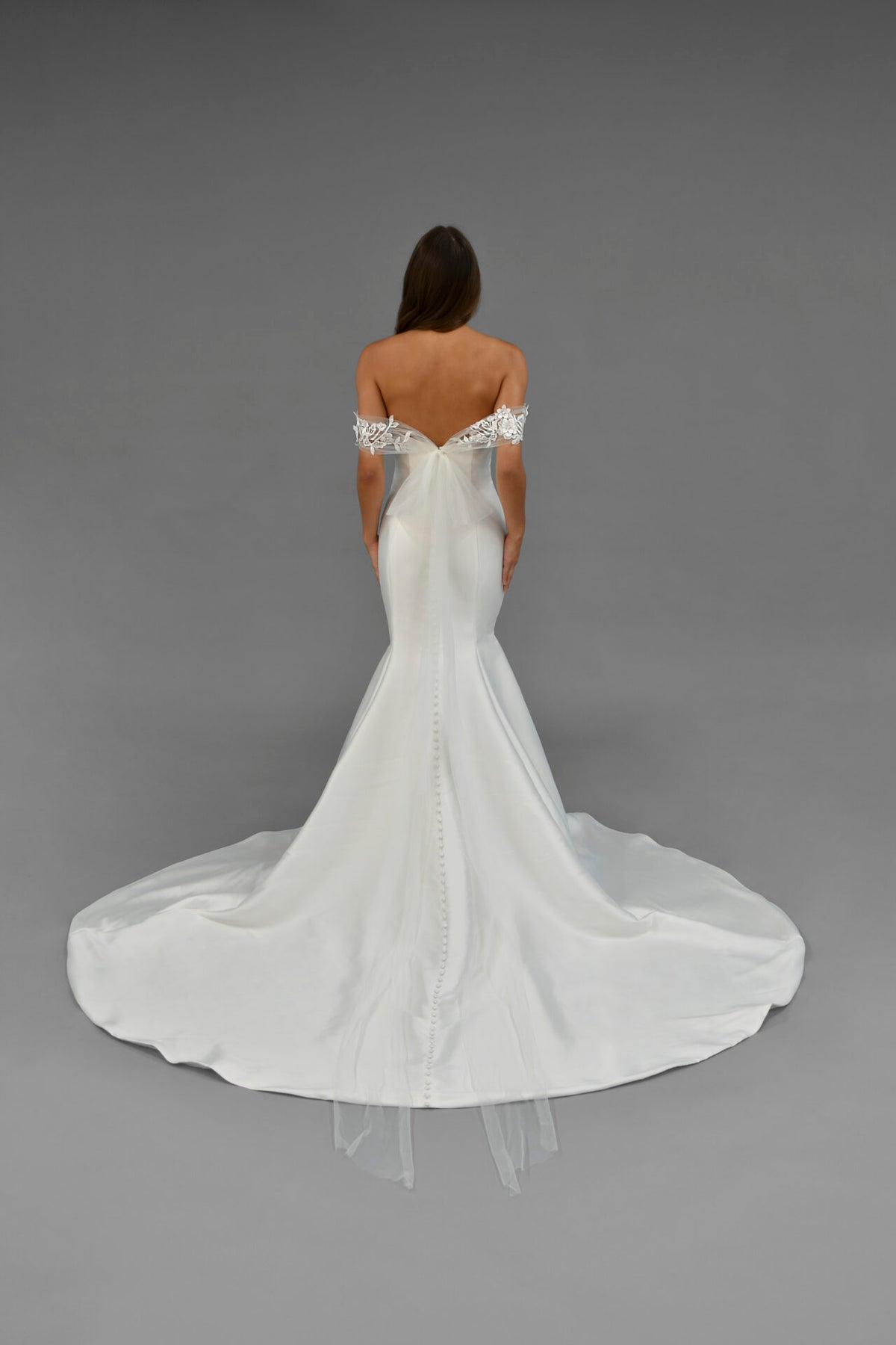 Greta Sleeve & Bow Train - Accessory - Grace and Goddess