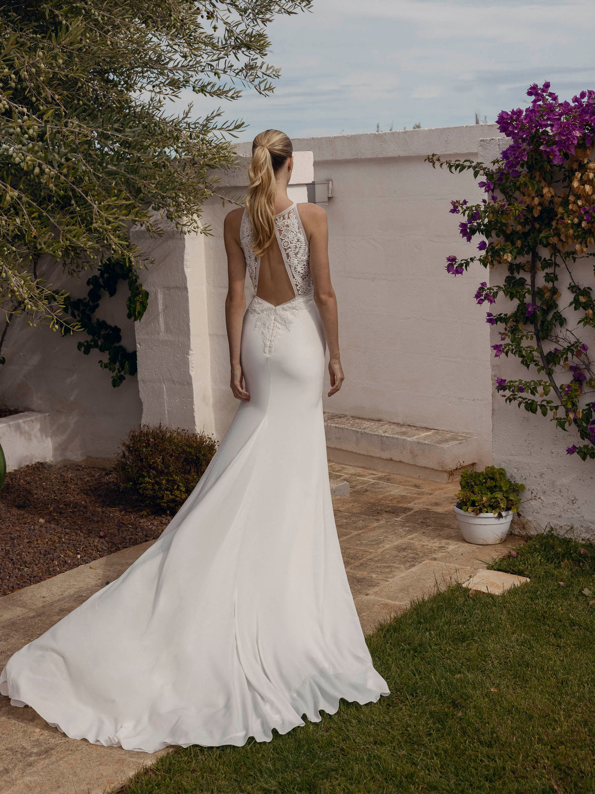 Anna - Wedding Gown - Modeca