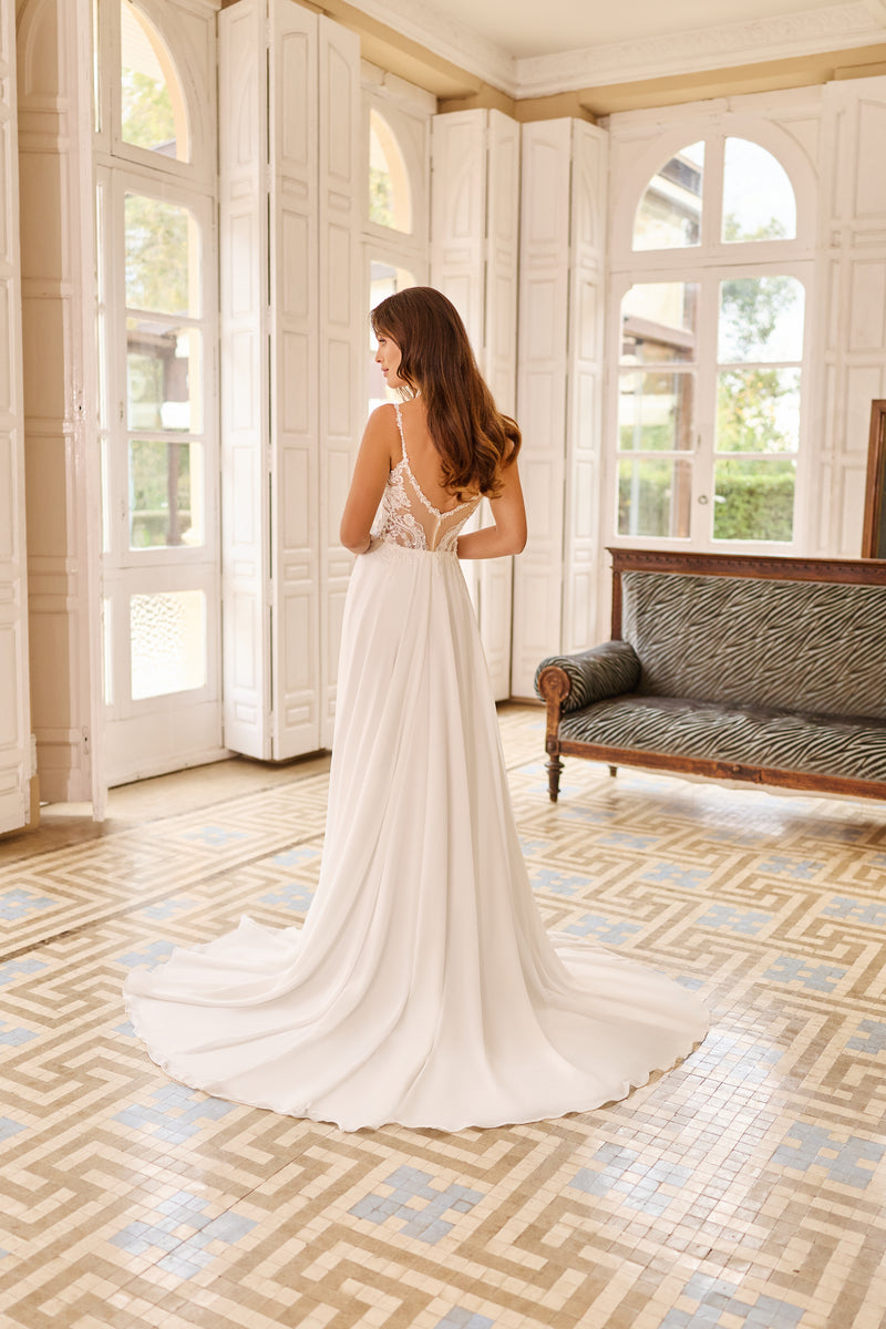 Cygnet - Wedding Gown - Monica Loretti