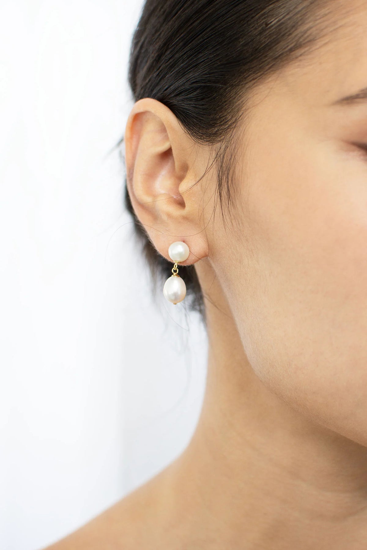 Sia Fresh Water Pearl Earring