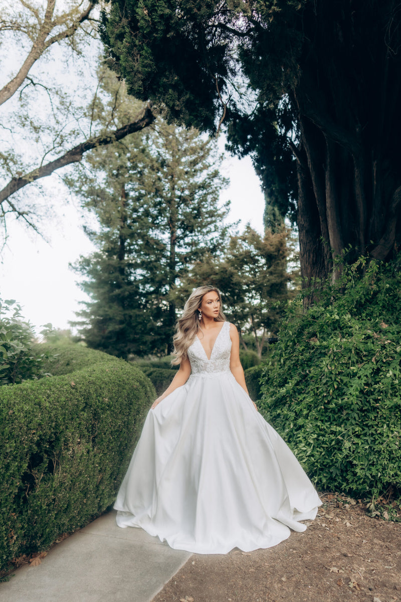 Katherine - Wedding Gown - Stella York