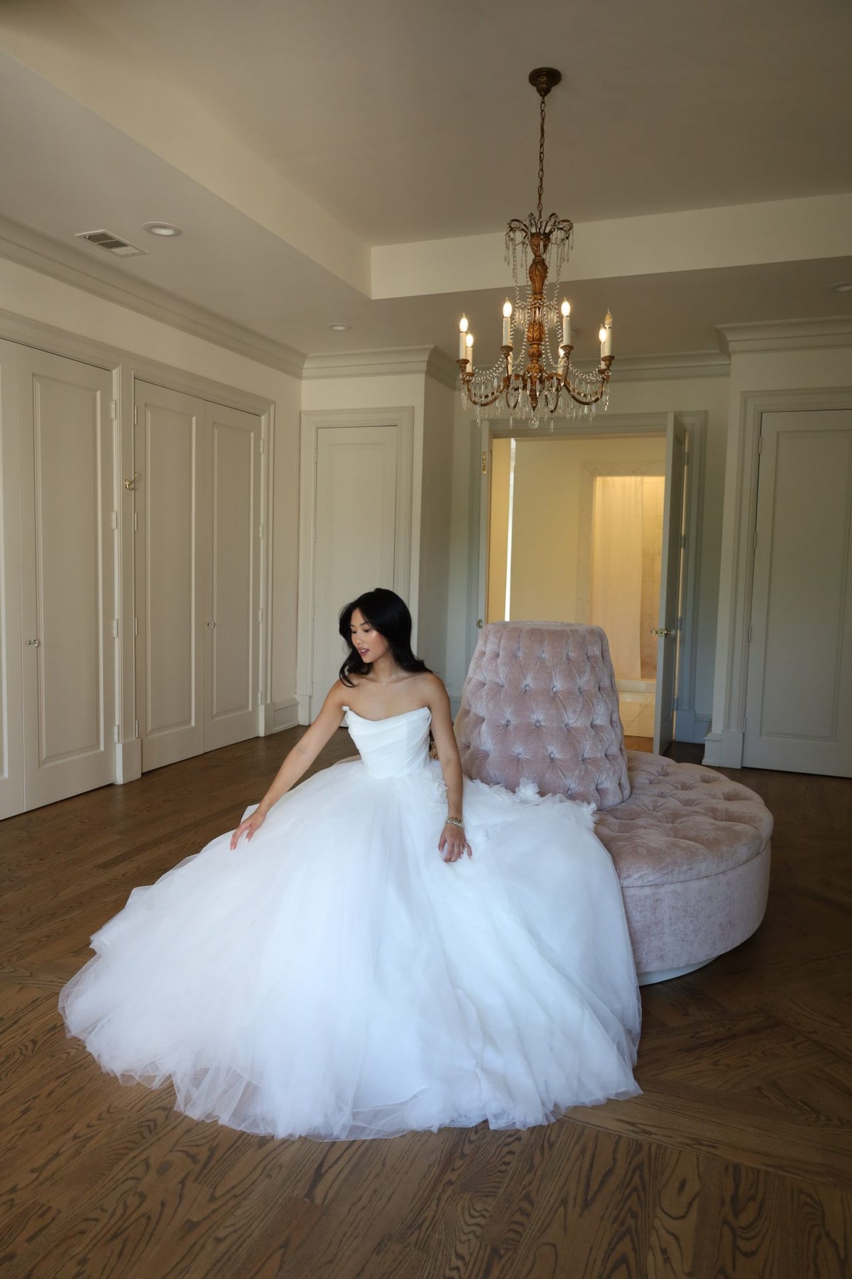 Johanna - Wedding Gown - Essense