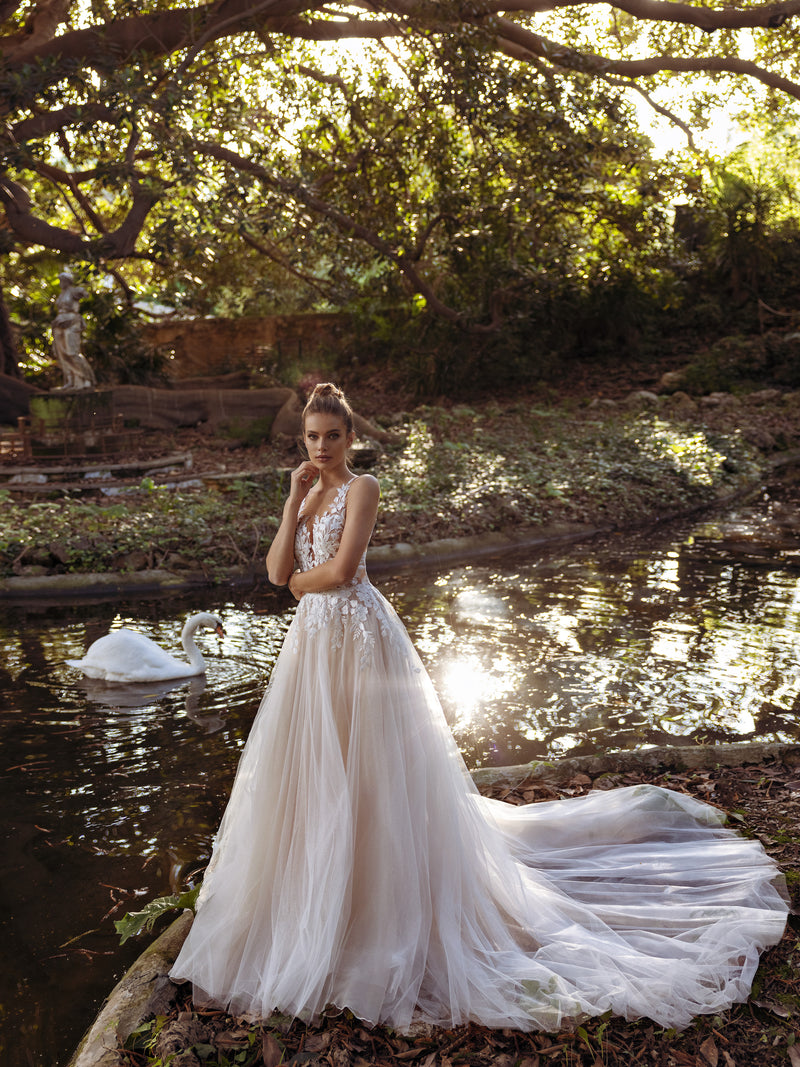 Sabrina - Wedding Gown - Modeca