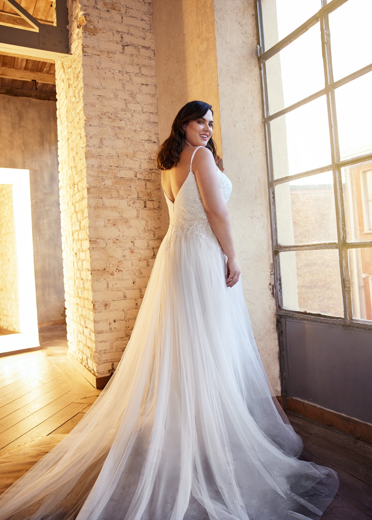Tilly - Wedding Gown - Modeca