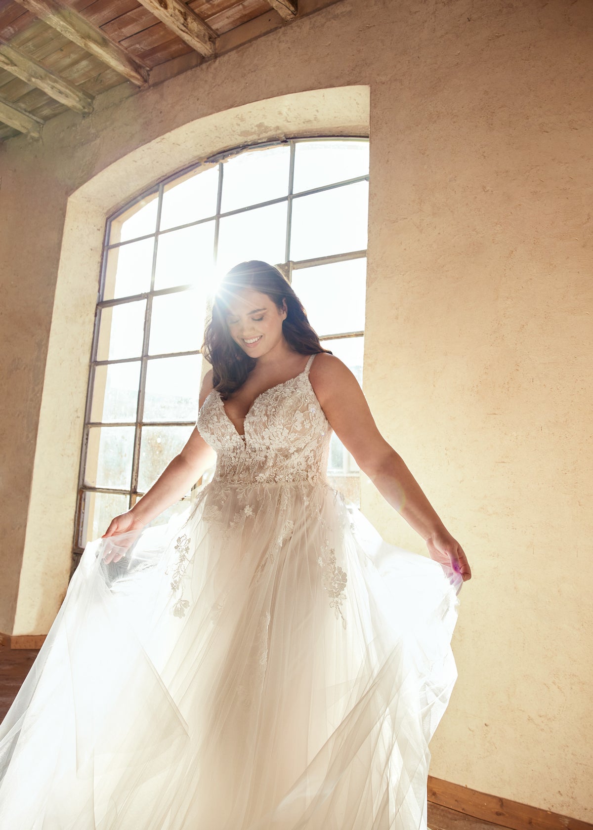 Tiffany - Modeca Curves - Wedding Gown - modeca
