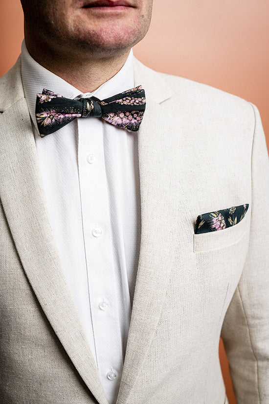 Bottlebrush Green Bow Tie - Accessory - Peggy and Finn